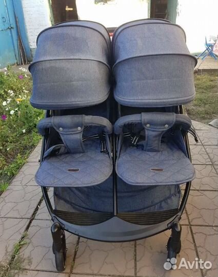 Прогулочная коляска для двойни/погодок