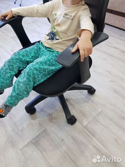 Компьютерное кресло