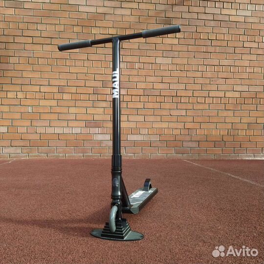 Трюковой самокат безрезьбовой новый