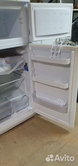 Холодильник indesit б/у
