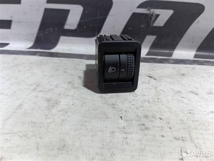 Кнопка корректора фар Skoda Superb III 1.6 dcxa