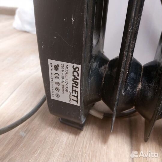 Масляный обогреватель Scarlett