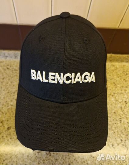 Бейсболка Balenciaga. Новинка