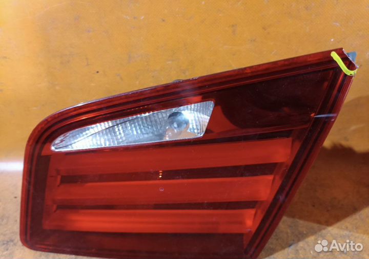 Стоп крышки багажника bmw f10 2010г дефект