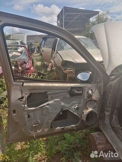 Дверь передняя Opel Vectra B 1997