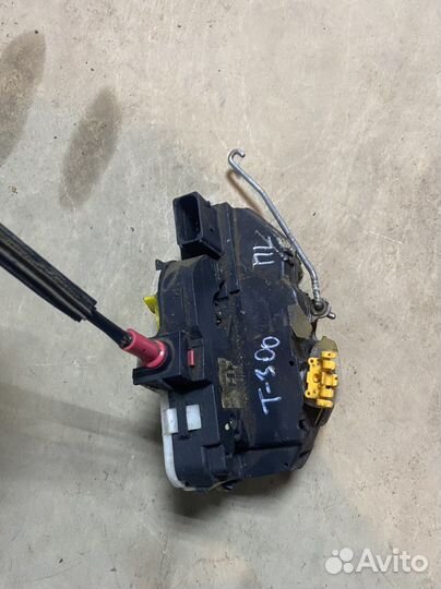 Шевроле авео т300 замок передней левой двери