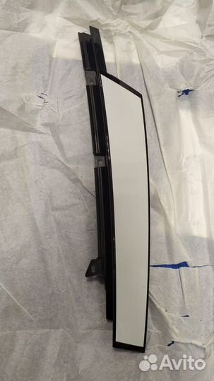 Молдинг двери передней правой Volvo