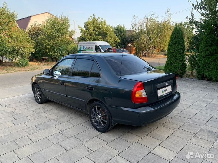 Hyundai Accent, 2009