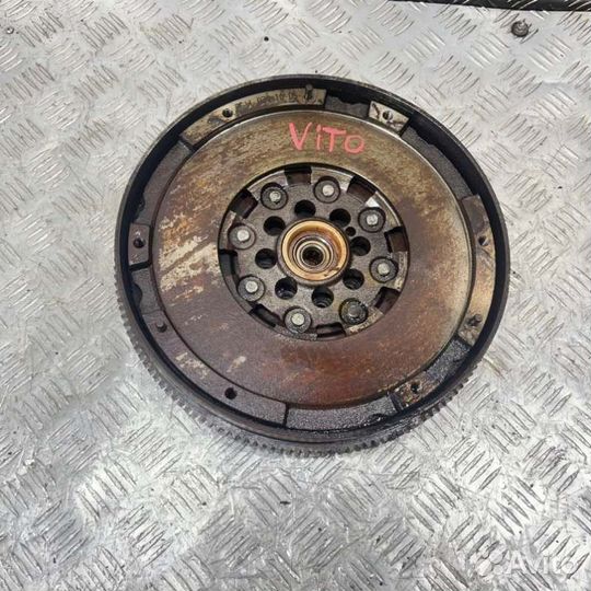 Маховик Mercedes-Benz Vito 108 1999