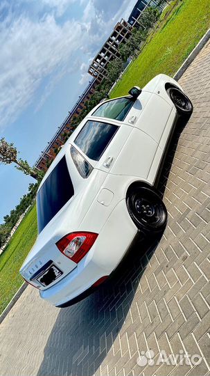 Передние сиденья priora