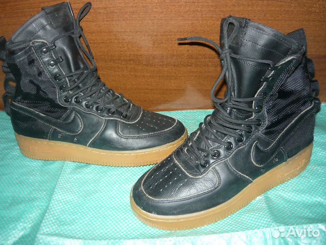 Кроссовки Nike Air