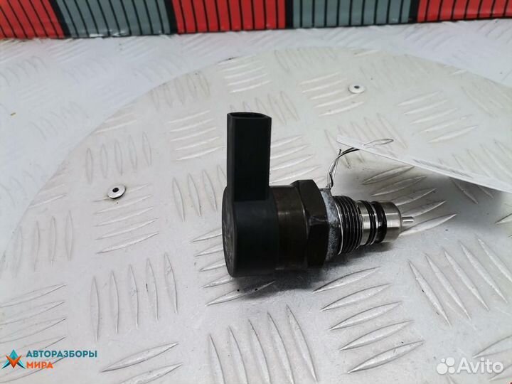 Регулятор давления топлива BMW 3 E46 2002