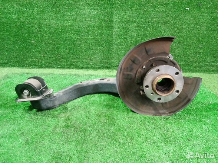 Цапфа задняя левая Bmw X3 E83 M54B30 (3.0) 2004