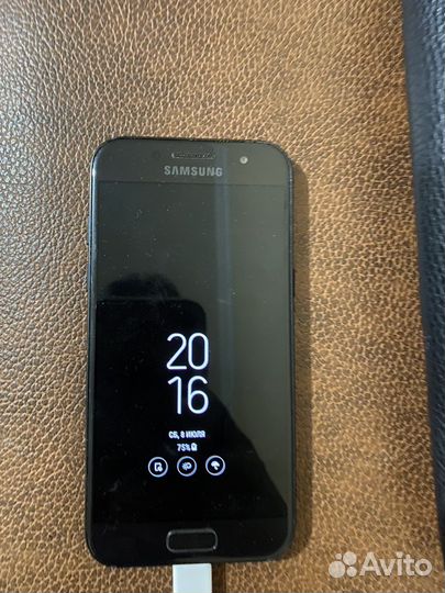 Телефон Samsung galaxy a3 2016