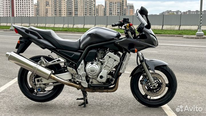 Yamaha FZS 1000 Fazer