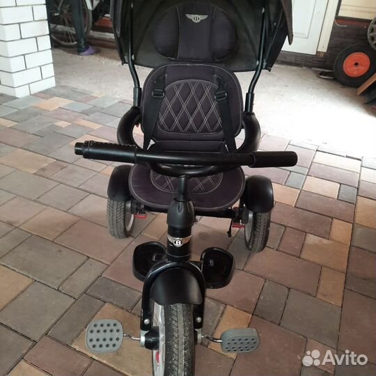 Трехколесный велосипед