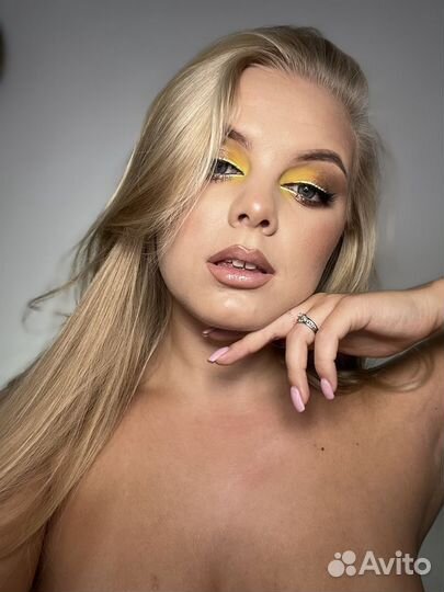 Визажист-бровист