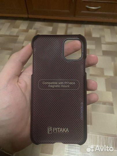 Чехлы на iPhone 11