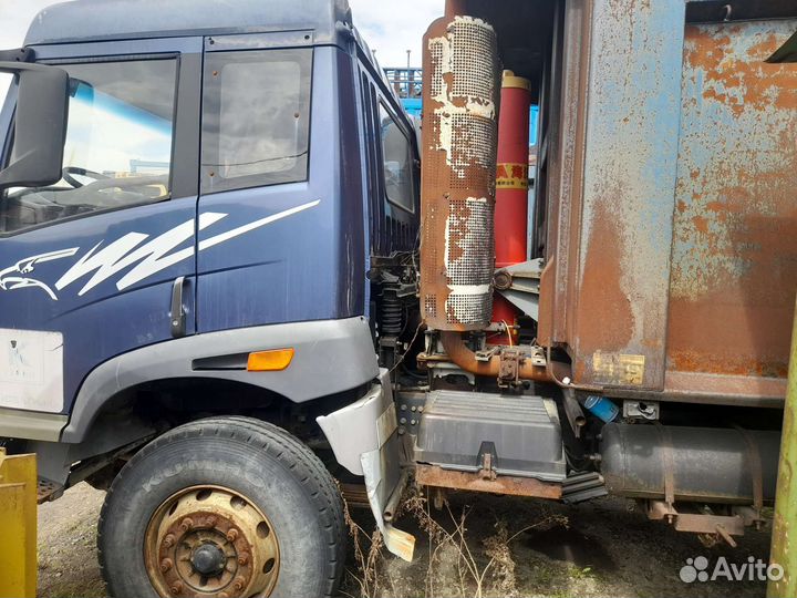 FAW CA3252P2K2T1A, 2011