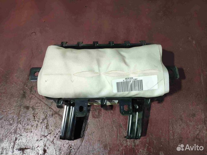 Подушка безопасности в торпедо Hyundai Solaris