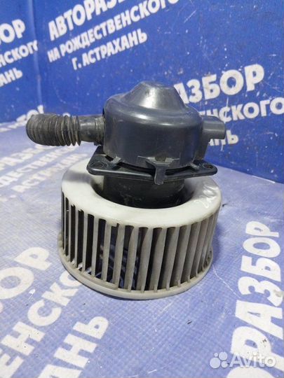 Моторчик печки Honda Accord 3 1990