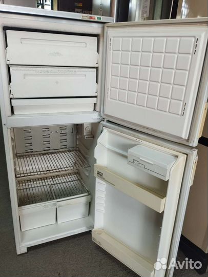 Холодильник Бирюса / Гарантия + Доставка