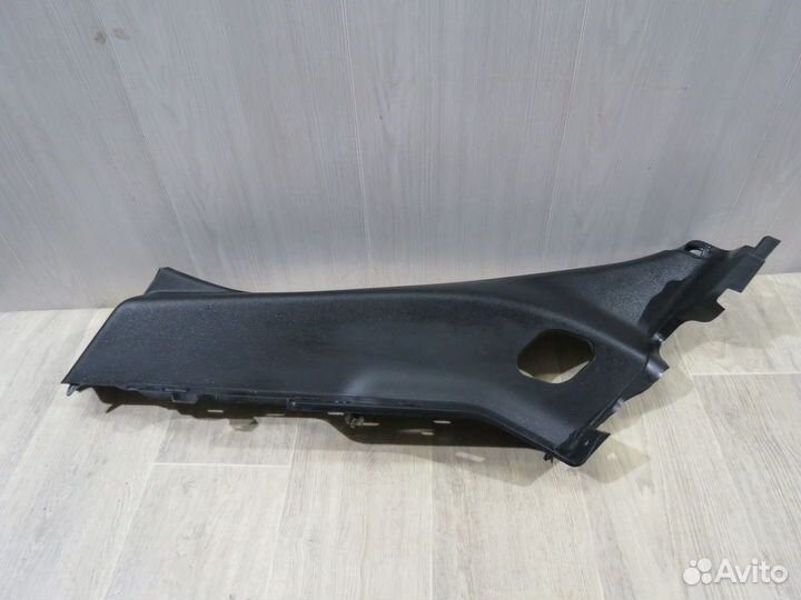 Обшивка стойки задняя левая Kia Rio 4
