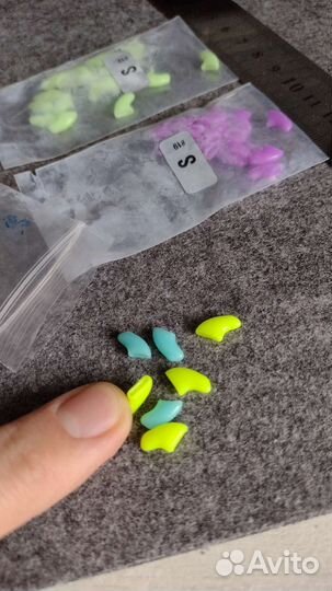 Наклейки на когти