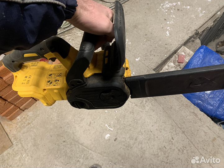 Dewalt dcm565