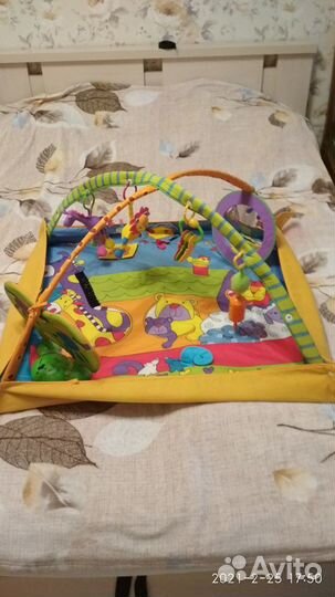 Развивающий коврик tiny love