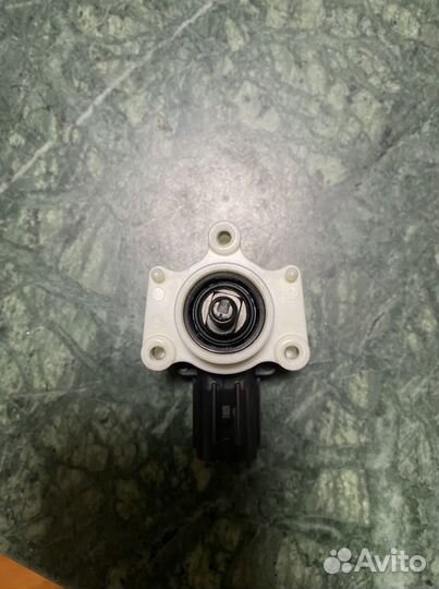 Датчик положения кузова 8651A064