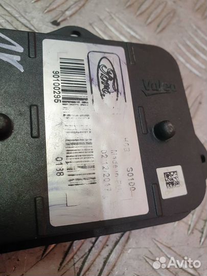 Блок управления фары Ford Kuga 2 CBS 2016-2019