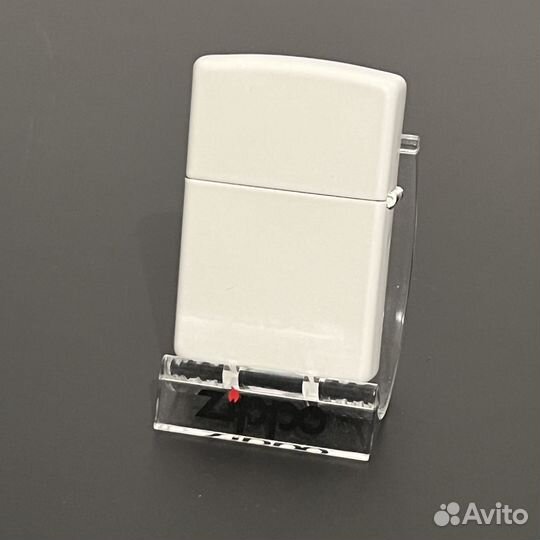 Зажигалка zippo john lennon. оригинал