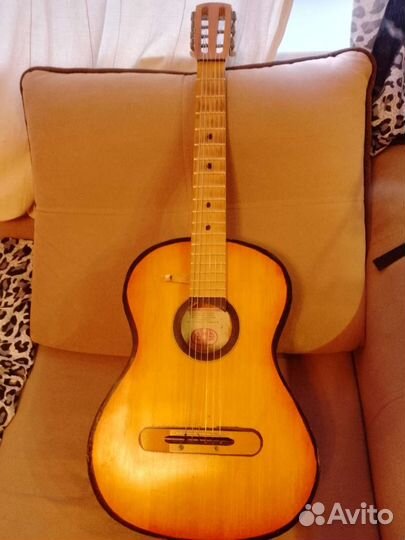 Гитара укулеле