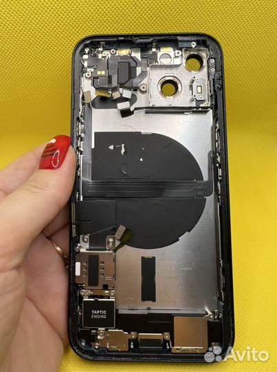 Корпус на iPhone 13
