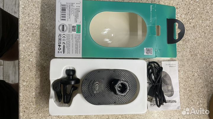 АВТОДЕРЖАТЕЛЬ С бежпроаодной зарядкой hoco CA91