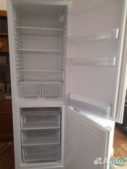 Холодильник б/у