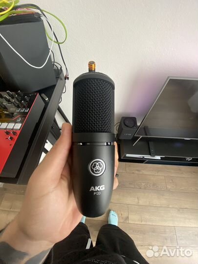 Студийный микрофон AKG P 120 + стойка+ экран