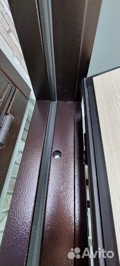 Дверь входная с терморазрывом в коттедж, дом