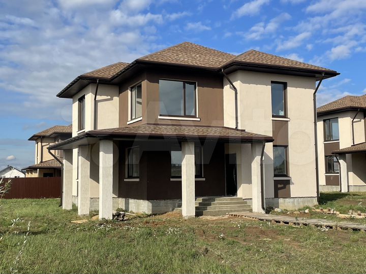 Коттедж 175 м² на участке 8,4 сот.