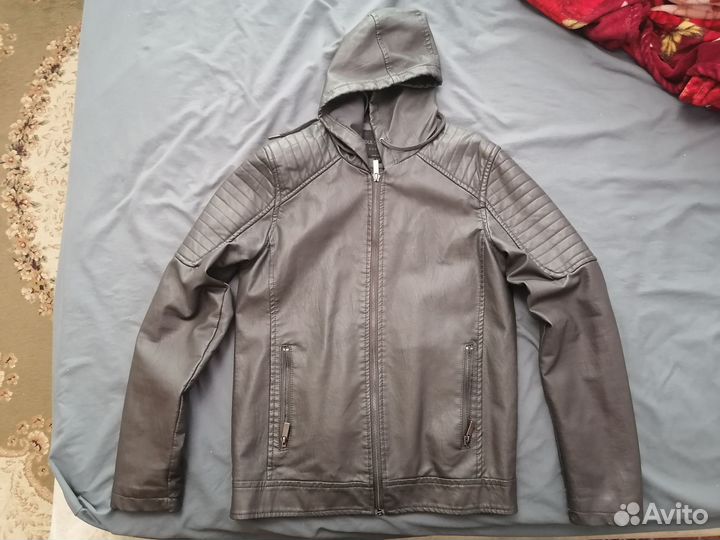 Куртка для мальчика из кожзама 42р
