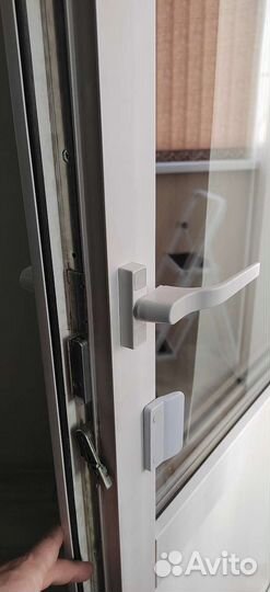 Двусторонняя ручка на двери