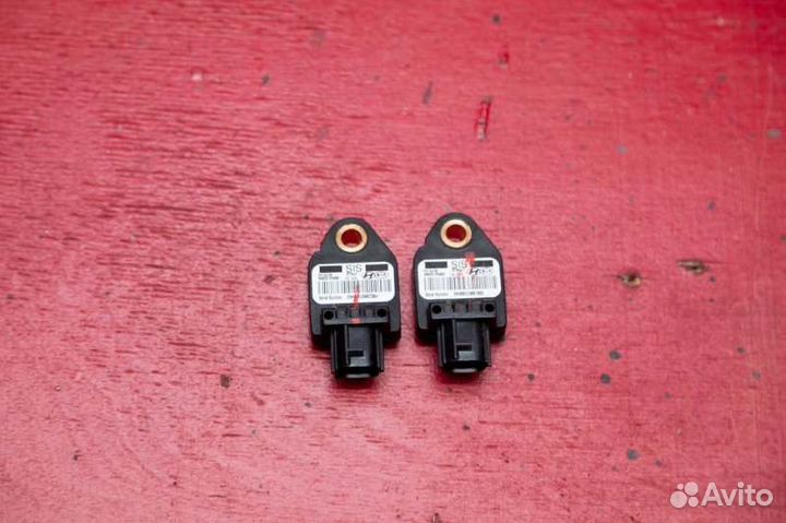 Датчик подушки безопасности Kia Ceed 1G G4FC 1.6