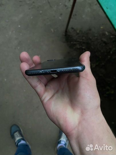 iPhone 8 Plus, 64 ГБ