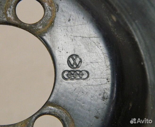 Шкив помпы Audi 80 B3