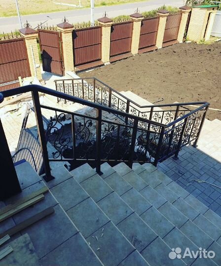 Перила и лестница кованные
