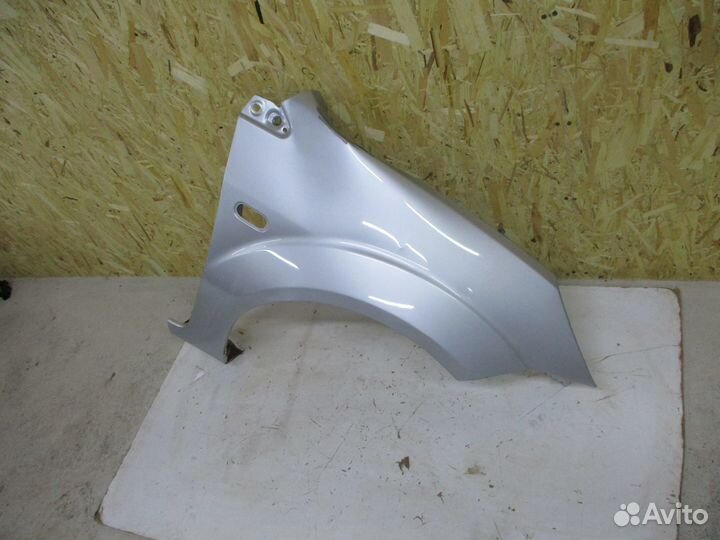 Крыло переднее R Форд Фиеста MK5 (2008)