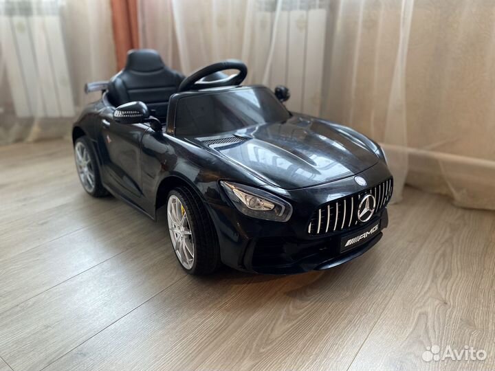 Детский электромобиль Mercedes AMG