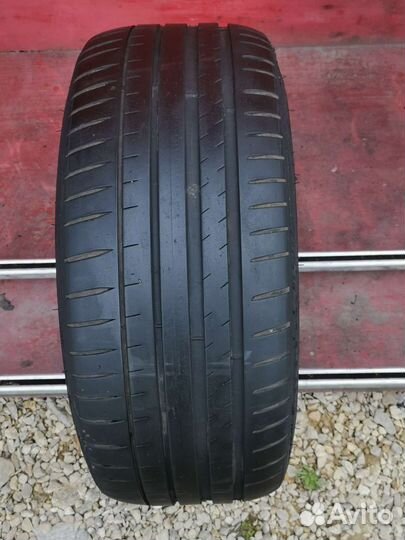 Michelin Pilot Sport 4 225/40 R18 92Y
