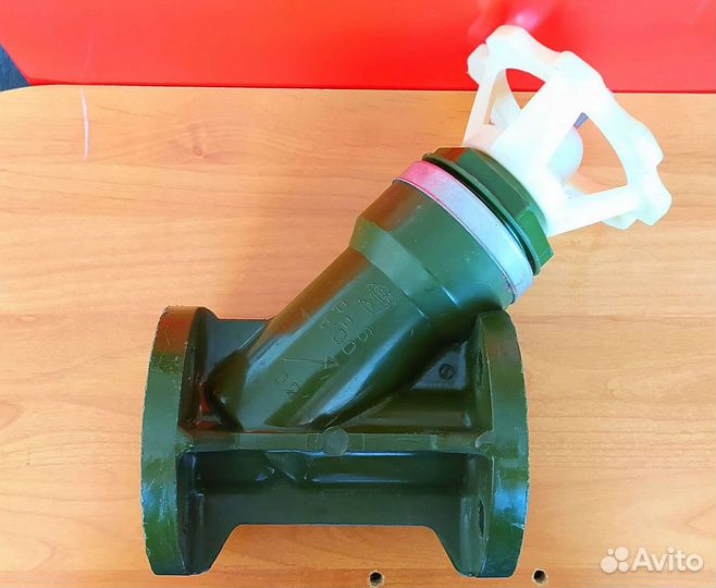 Вентиль клапан запорный сильфонный 15п67п Ду32